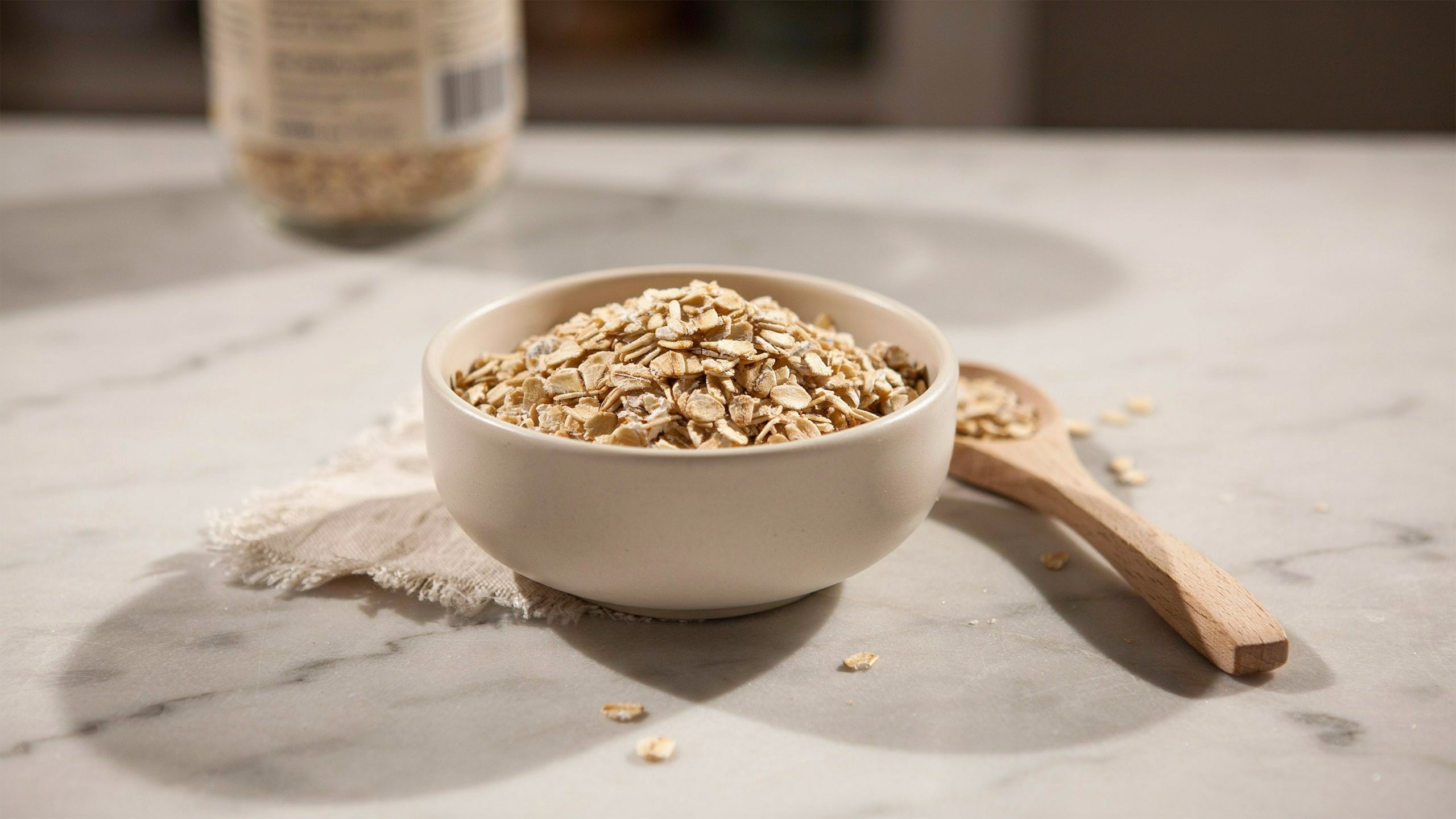 Dry steel-cut oats in a bowl